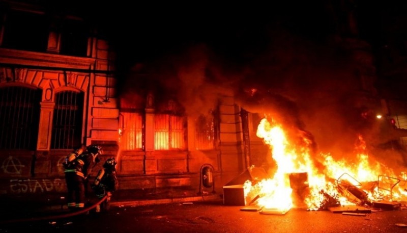Incendio en la sede de El Mercurio. 