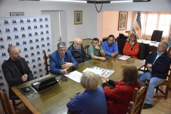 Conferencia realizada ayer en la Comuna esquelense.