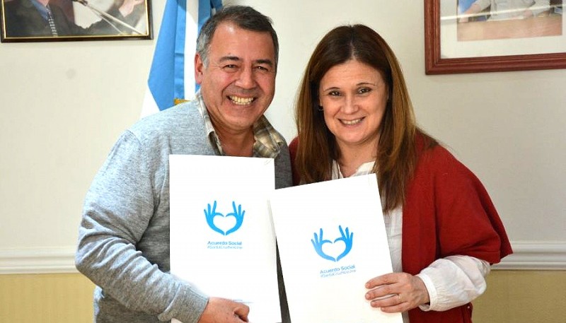 El Gobierno y el Hispano firmaron un convenio por una vejez activa. 