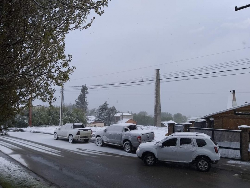 Las montañas de blanco tras la nevada (Fotos Municipio de Río Turbio)