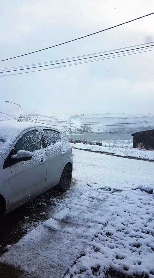 Las montañas de blanco tras la nevada (Fotos Municipio de Río Turbio)