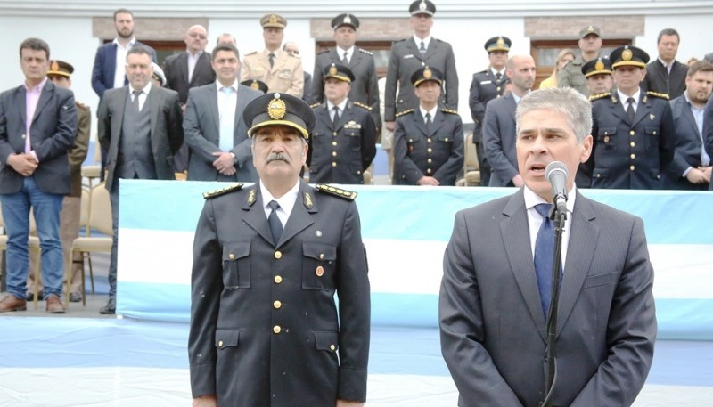 El acto central por el aniversario de la Policía se realizó en Jefatura. (Foto: C.G.)