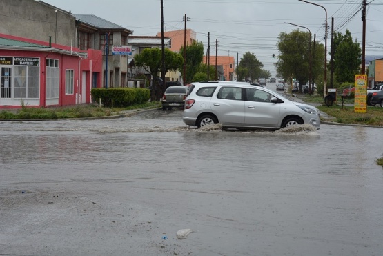 Calles anegadas (Foto C.R.)