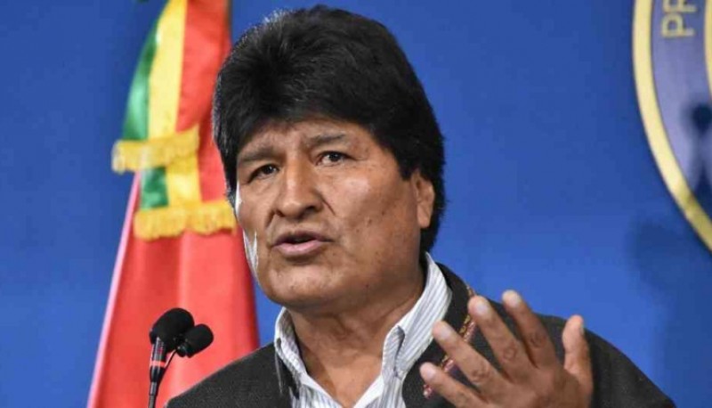 Evo Morales renunció a su candidatura. 