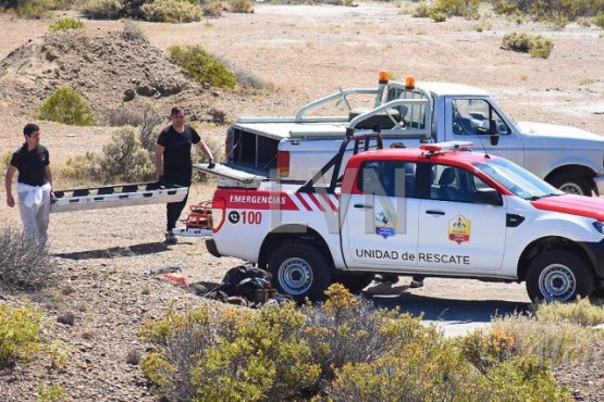 Los Bomberos y Criminalística en el lugar. 