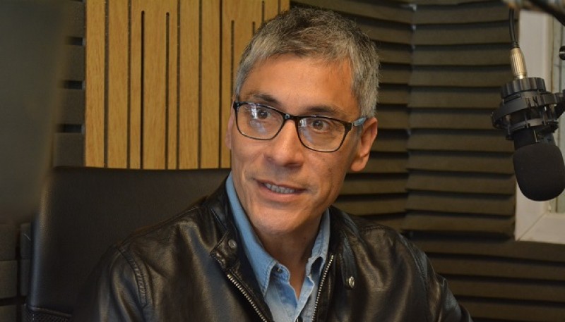 Eloy Echazú en Tiempo FM.  