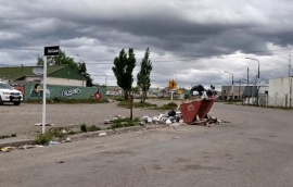 El 499 reclamó por la cantidad de basura acumulada en contenedores