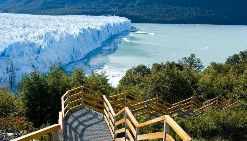 Buen clima con viento en El Calafate. 