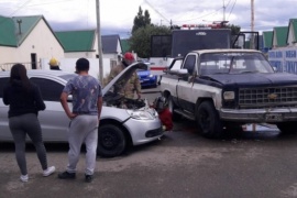 Tras colisión, bomberos acudieron al lugar de manera preventiva