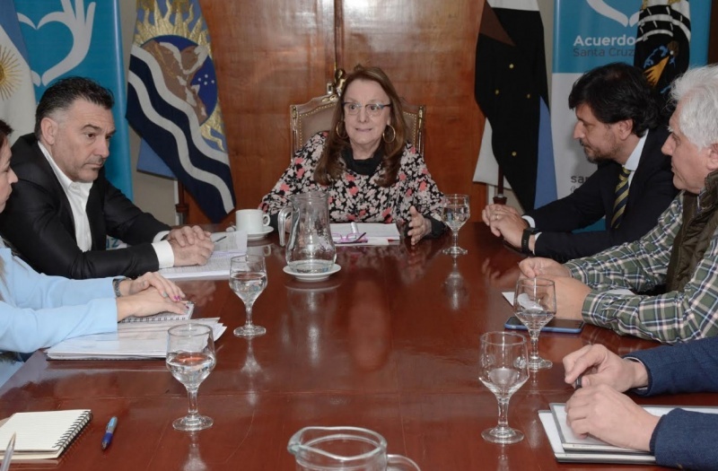 Alicia encabezó la reunión. 