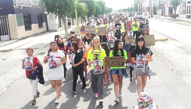 Segunda marcha por Elías.