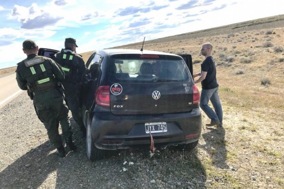 El Fox en el que circulaba el agente Corrillo al momento de provocar el vuelco. 