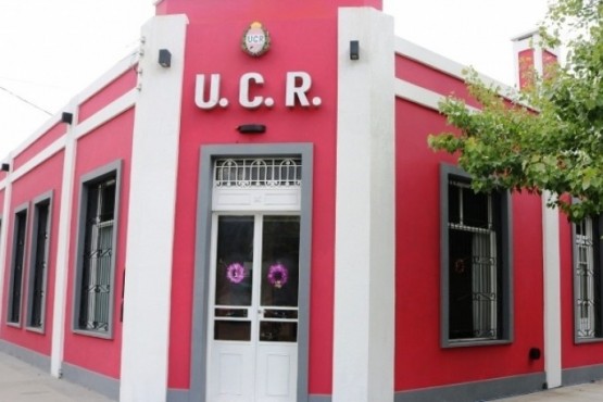 UCR.