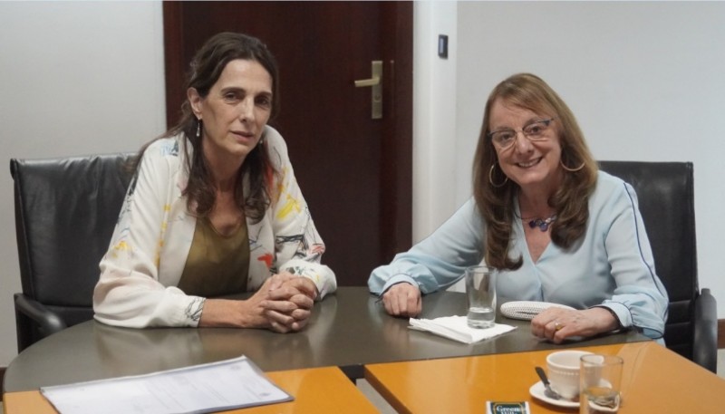 La ministra de Desarrollo Territorial y Hábitat, María Eugenia Bielsa y la gobernadora Alicia Kirchner. 