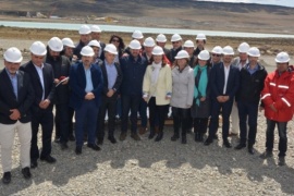 La vicepresidenta visitó las obras de la represa hidroeléctrica Néstor Kirchner