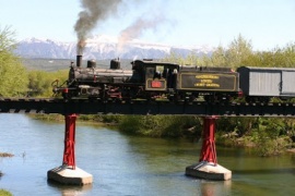 En medio de la Fiesta del Tren...el tren no sale