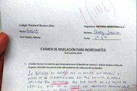 Hizo un examen de historia con lenguaje inclusivo y la profesora le puso un “une”