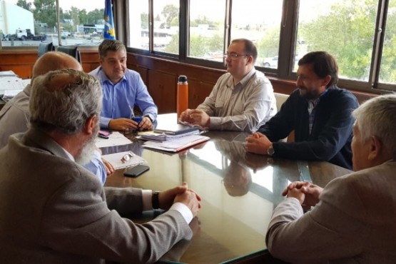 Aguilera se reunió con los Intendentes de Trevelin y El Maitén