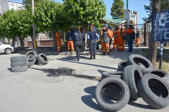 Trabajadores de YCRT. 