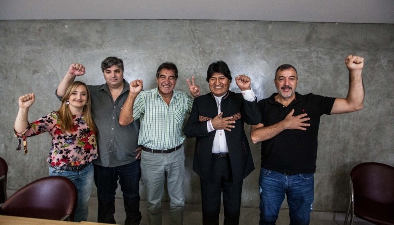 Garzón junto a Evo Morales