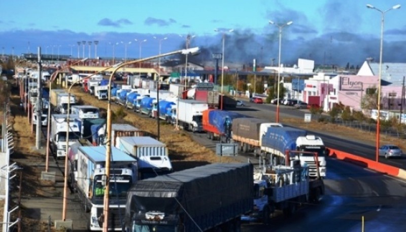 Polémica por el cobro a transportistas. 