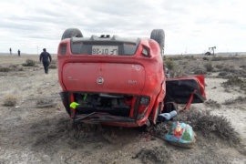 Turistas chilenos volcaron en Sarmiento