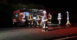 Calentaron agua y se les incendió la casilla rodante