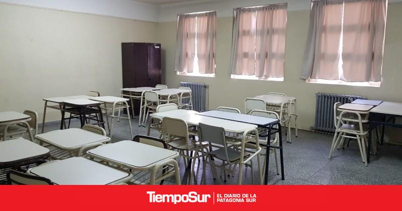 ADOSAC anunció un paro docente de 72 horas
