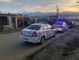 Mujer recuperó por mano propia la casa que le usurparon