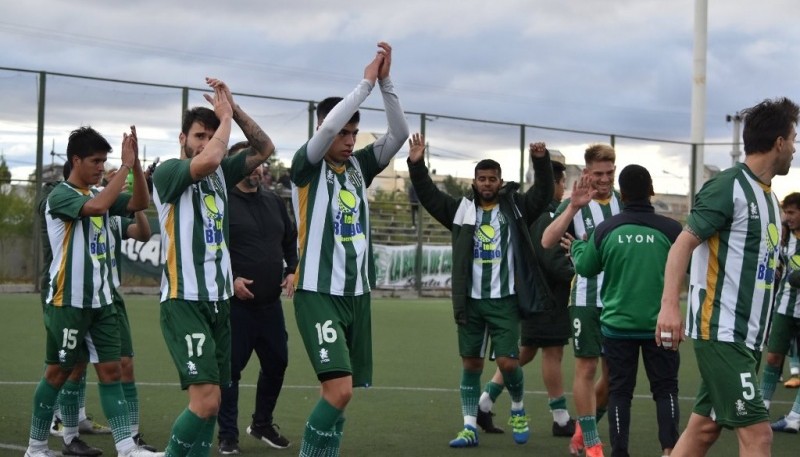 El Boxing jugaría con equipos de Comodoro.