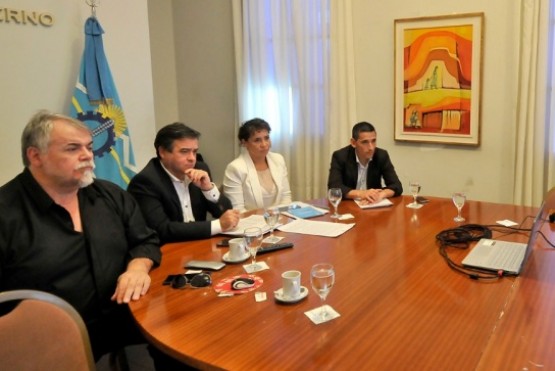 Funcionarios realizaron una videoconferencia con los Ministros Trotta y Arroyo