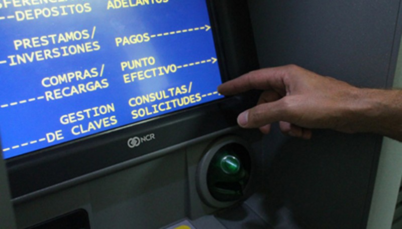 Suben el límite para extraer efectivo de cajeros automáticos
