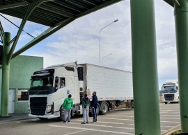 Camioneros informaron acerca del decreto que les permite el tránsito