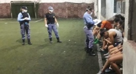 Once mujeres detenidas por querer ir a jugar al fútbol