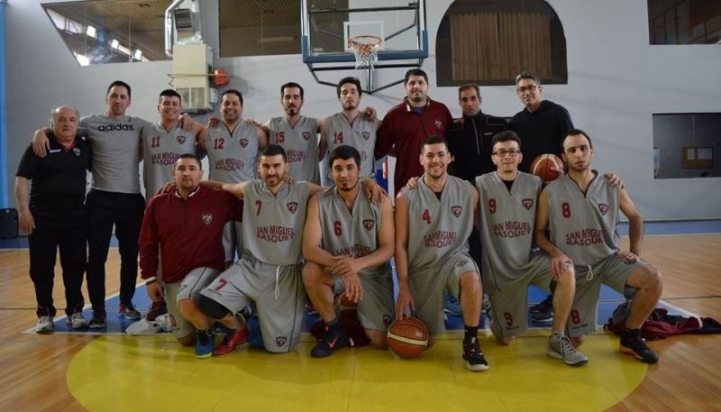 El equipo Maxwell hizo una gran campaña en el torneo del año pasado.