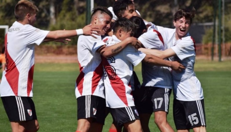 River busca talentos por Whatsapp.