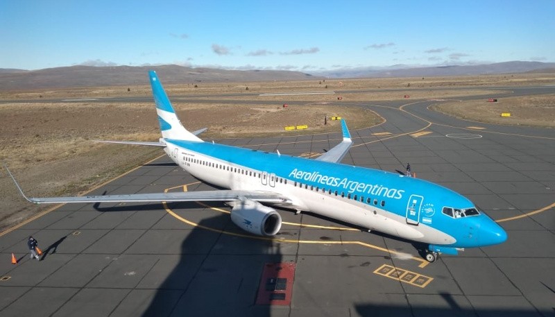 Llegó un vuelo de Buenos Aires con 162 pasajeros 