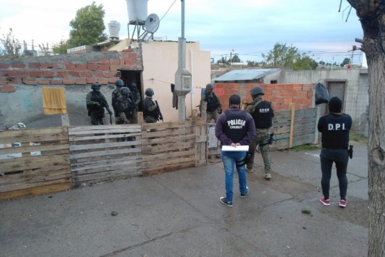 Policía del Chubut realizó importantes allanamientos en Trelew