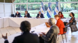Alberto Fernández se reúne con el comité de expertos