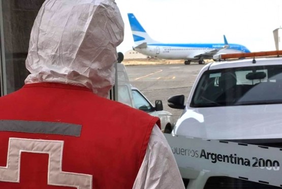 Controles realizados en el aeropuerto. (Foto Cruz Roja Río Gallegos)