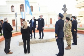 Arcioni participó del acto por el 210º Aniversario de la Revolución de Mayo