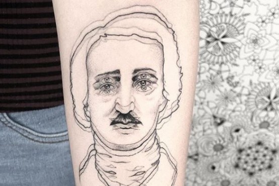 Tatuajes hiperrealistas: una joven realiza diseños con un impactante efecto borroso