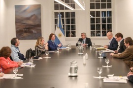 El Presidente recibió al jefe de Gobierno porteño y a referentes de Salud e Infancia