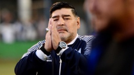 Maradona les agradeció a los jugadores de Gimnasia por cuidarse del coronavirus