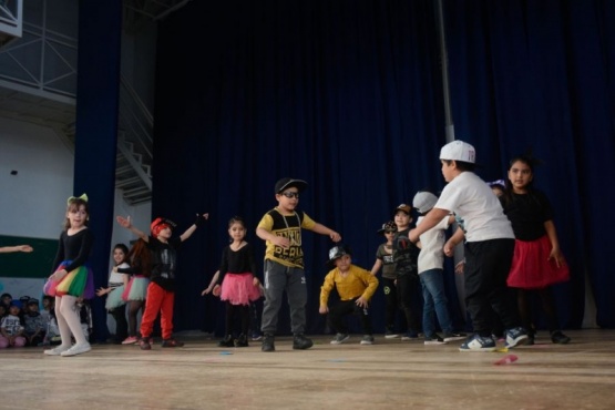 “A Todo Ritmo en Casa”: Una propuesta que apunta a generar diversión