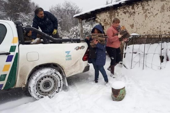 Asistencia a vecinos de Alto Río Percy