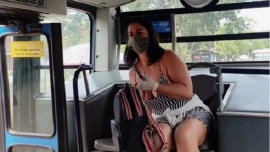Grabaron un video porno en el transporte público