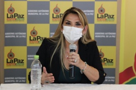 La presidenta interina Jeanine Áñez tiene coronavirus