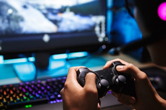 Tuvo un derrame cerebral por jugar 22 horas al día a los videojuegos