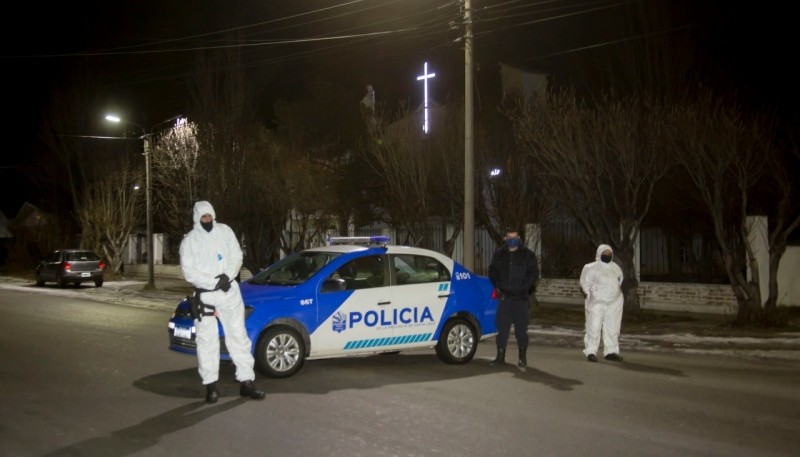 Policía en el lugar, el martes (Foto: C.González).